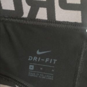 Under Armour Pants - Nike Pro Dri Fit Leggings Under Armour Pants - Nike Pro Dri Fit Leggings